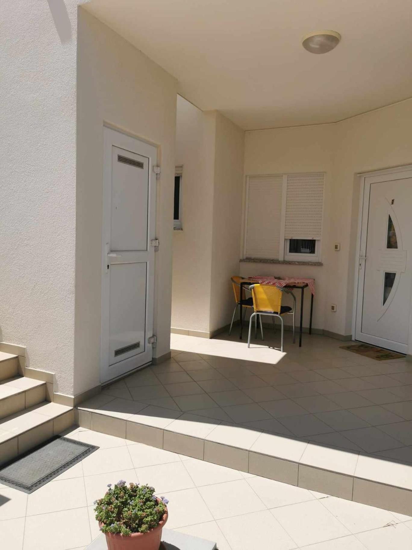 Apartments Riva Povljana Εξωτερικό φωτογραφία