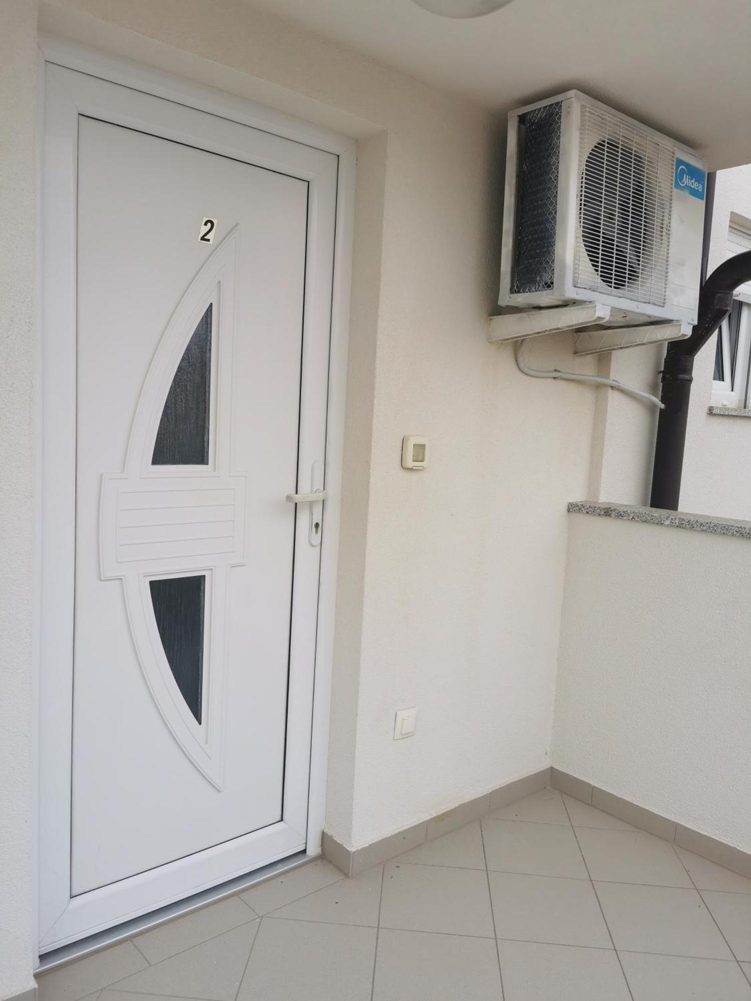 Apartments Riva Povljana Εξωτερικό φωτογραφία